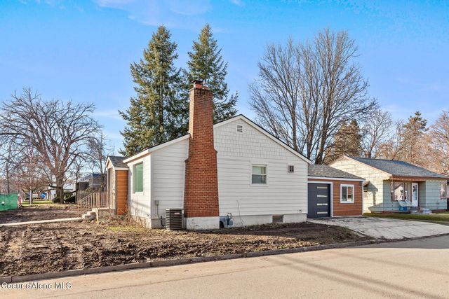 213 E Harrison Ave, Coeur D'alene, ID 83814