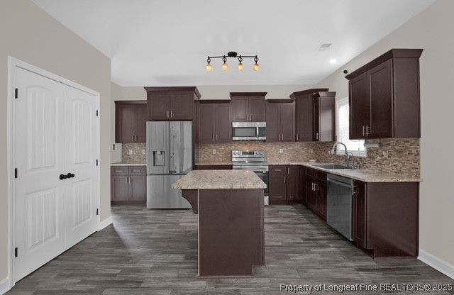 579 Wedgefield Drive, Raeford, NC 28376