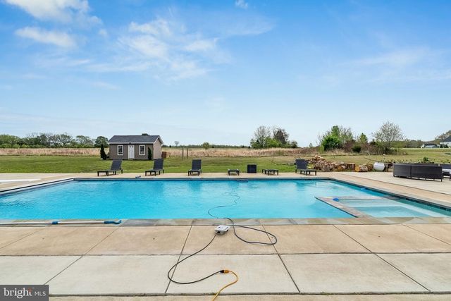 14081 CARRIAGE FORD RD, Nokesville, VA 20181