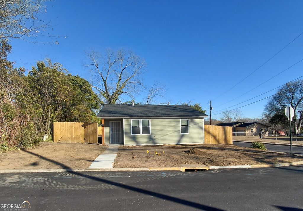 344 Blossom Avenue, Macon, GA 31204