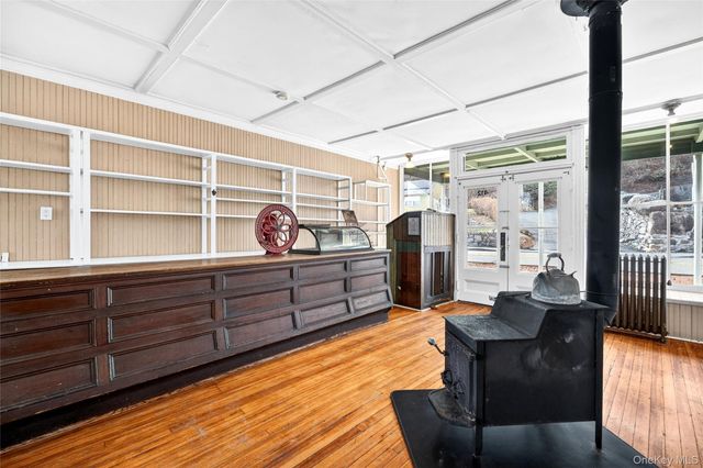 412 N Liberty Drive, Tomkins Cove, NY 10986