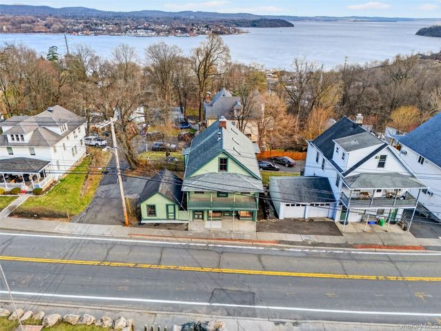 412 N Liberty Drive, Tomkins Cove, NY 10986