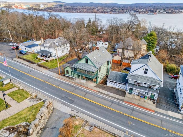 412 N Liberty Drive, Tomkins Cove, NY 10986