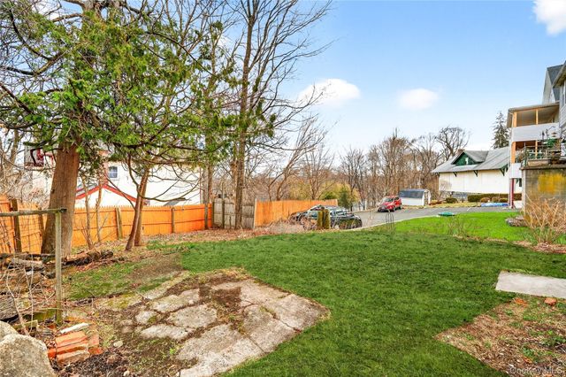 412 N Liberty Drive, Tomkins Cove, NY 10986