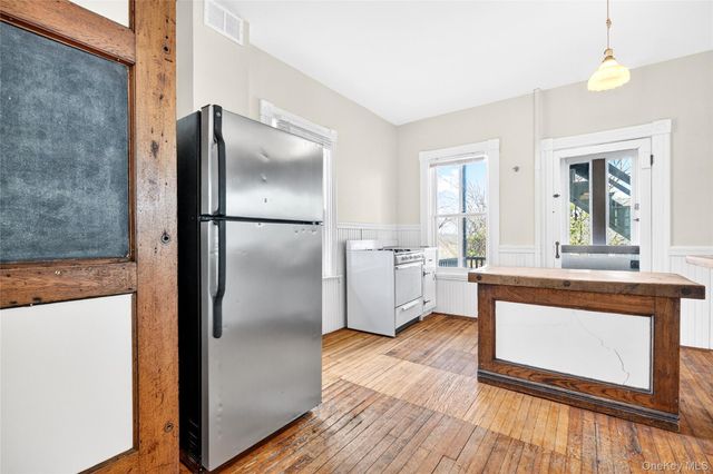 412 N Liberty Drive, Tomkins Cove, NY 10986