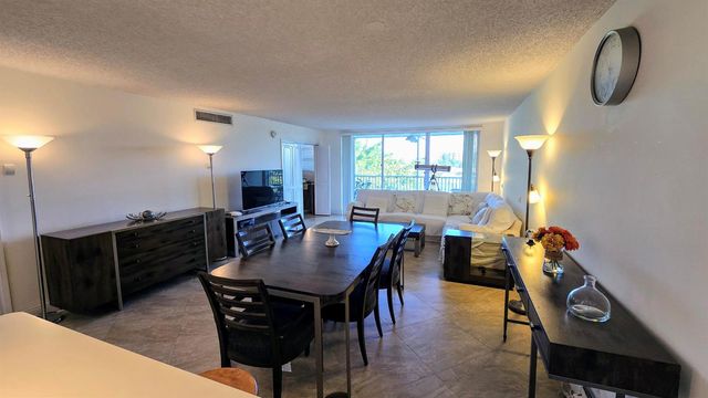 3100 N Course Lane 410, Pompano Beach, FL 33069