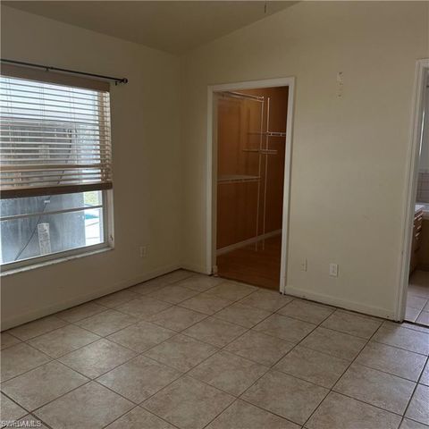 706 Arianne CT, Lehigh Acres, FL 33936