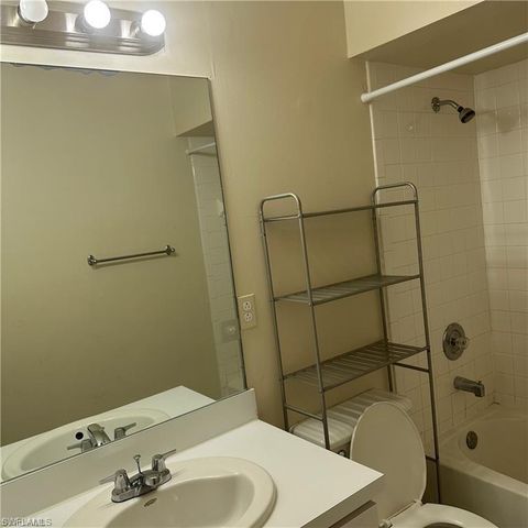 706 Arianne CT, Lehigh Acres, FL 33936