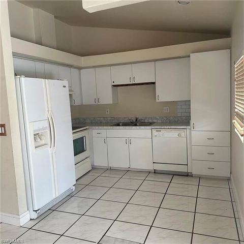 706 Arianne CT, Lehigh Acres, FL 33936