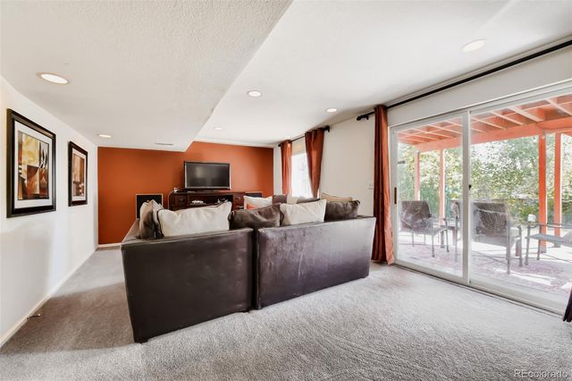 3347 Thistlebrook Circle, Littleton, CO 80126