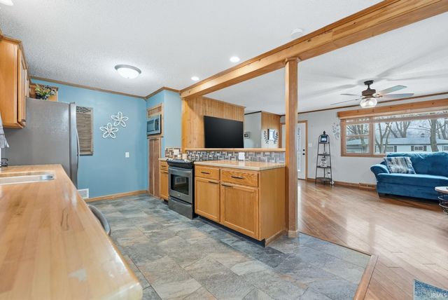 11520 Brooklane Drive, Fort Wayne, IN 46819