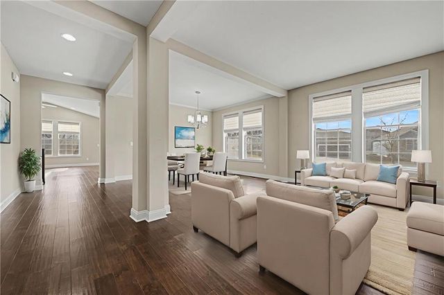 23613 W 91st Terrace, Lenexa, KS 66227