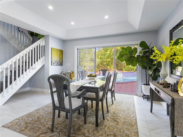 10465 NW 46th St, Doral, FL 33178