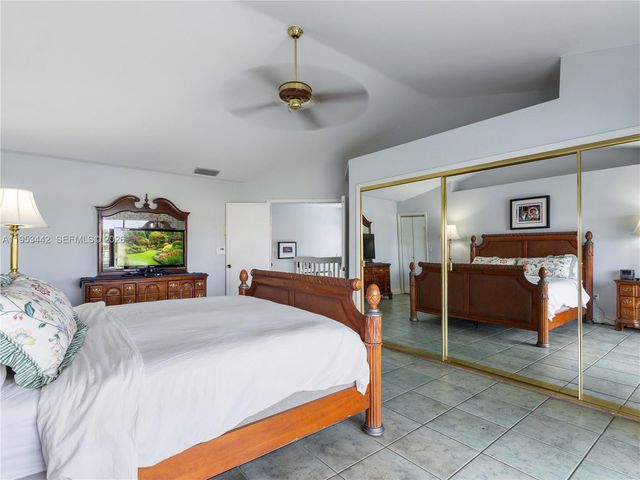 10465 NW 46th St, Doral, FL 33178