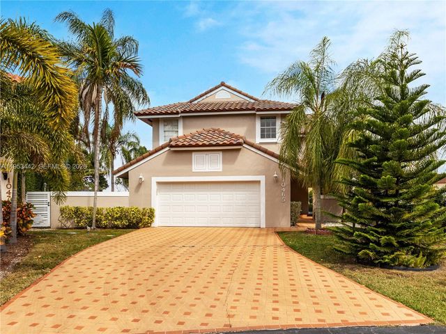 10465 NW 46th St, Doral, FL 33178