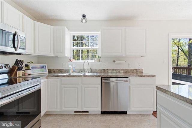 334 LONGHORN CIR, Lusby, MD 20657