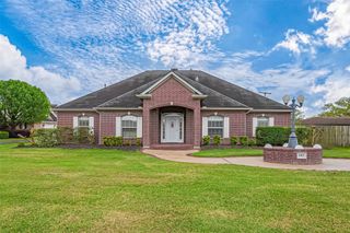 881 Baker Avenue Avenue, Port Neches, TX 77651