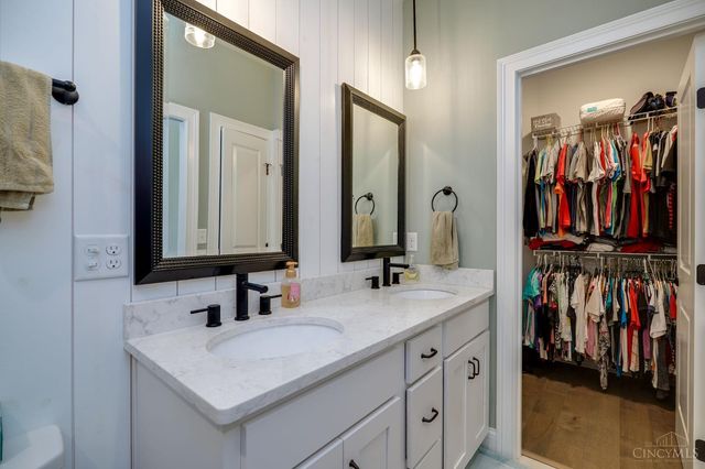 10122 Downing Farm Drive, Washington Twp, OH 45458