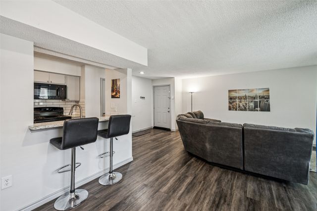 6050 Melody Lane 107, Dallas, TX 75231