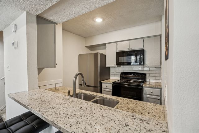 6050 Melody Lane 107, Dallas, TX 75231