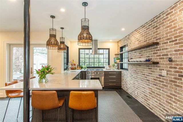 264 Forest Avenue, Glen Ridge, NJ 07028