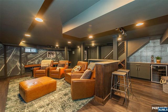 264 Forest Avenue, Glen Ridge, NJ 07028