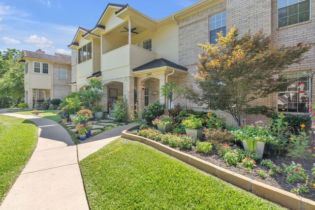 2144 Lakeforest Drive, Weatherford, TX 76087