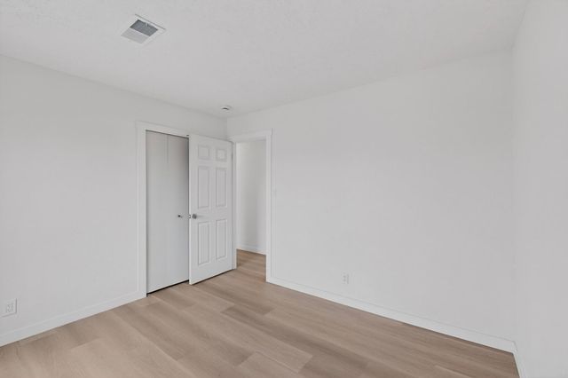 300 4th Avenue NE, Rio Rancho, NM 87124