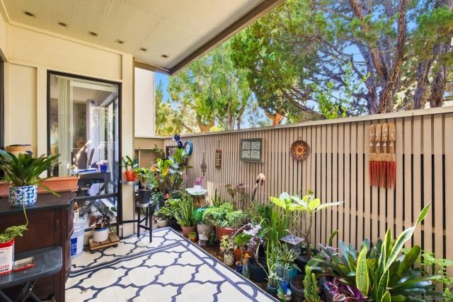 12565 Oaks North Dr 115, San Diego, CA 92128