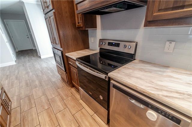 1121 N 6th Street, Atchison, KS 66002