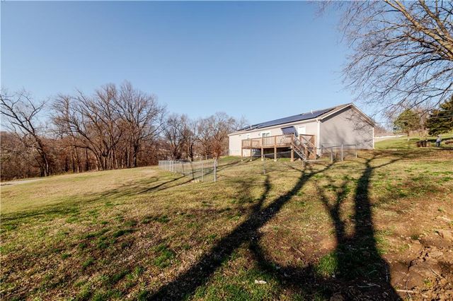 1121 N 6th Street, Atchison, KS 66002