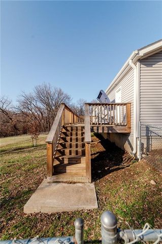 1121 N 6th Street, Atchison, KS 66002