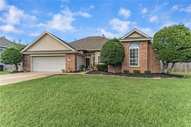 4270 Ravenwood Lane, Springdale, AR 72762