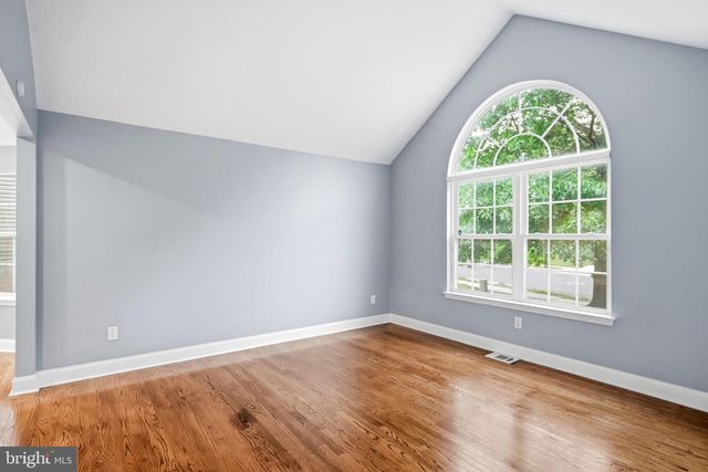 23 BRITT LEA DR, Sicklerville, NJ 08081