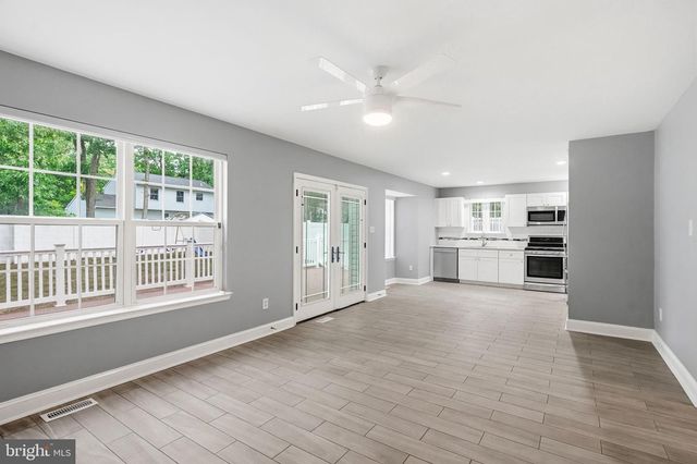 23 BRITT LEA DR, Sicklerville, NJ 08081