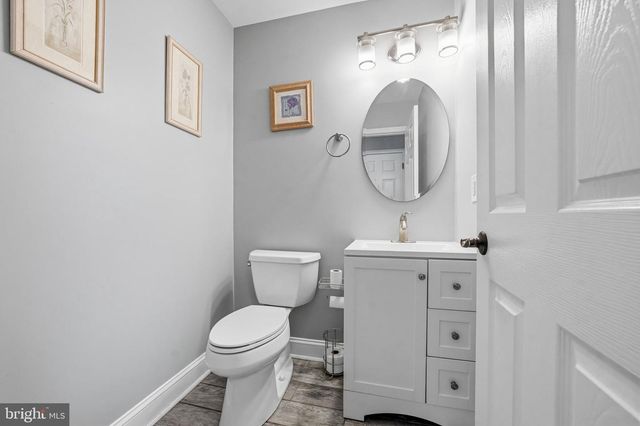 23 BRITT LEA DR, Sicklerville, NJ 08081