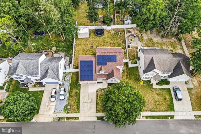 23 BRITT LEA DR, Sicklerville, NJ 08081