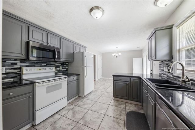 120 Somerset Drive, Raeford, NC 28376