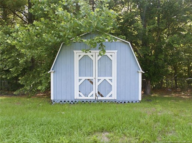 120 Somerset Drive, Raeford, NC 28376