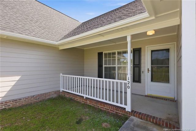 120 Somerset Drive, Raeford, NC 28376
