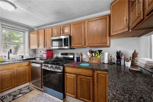 321 Church Avenue, Warwick, RI 02889