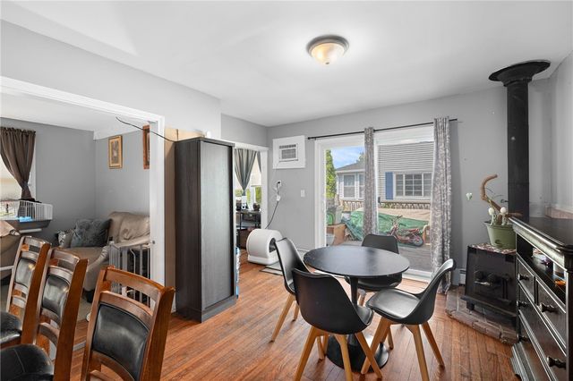 321 Church Avenue, Warwick, RI 02889