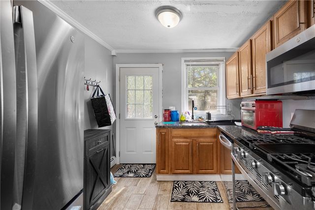 321 Church Avenue, Warwick, RI 02889