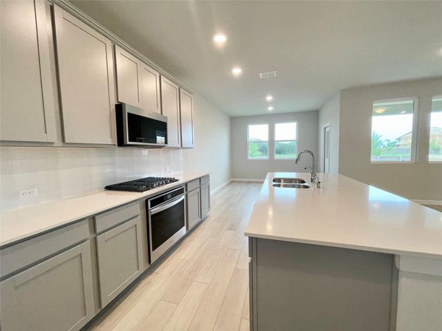 1025 Dog Iron ST, Georgetown, TX 78633