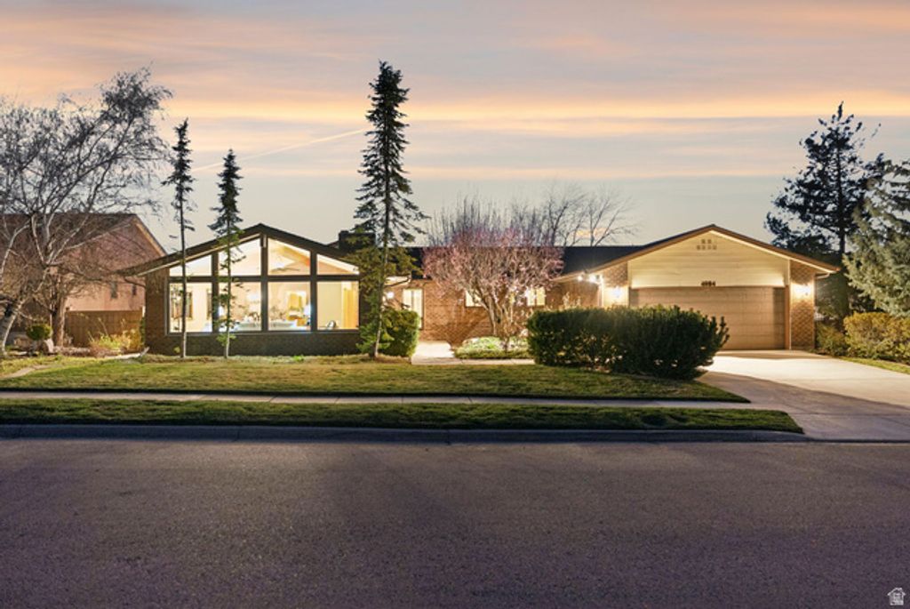 4004 S AURA DR, Salt Lake City, UT 84124