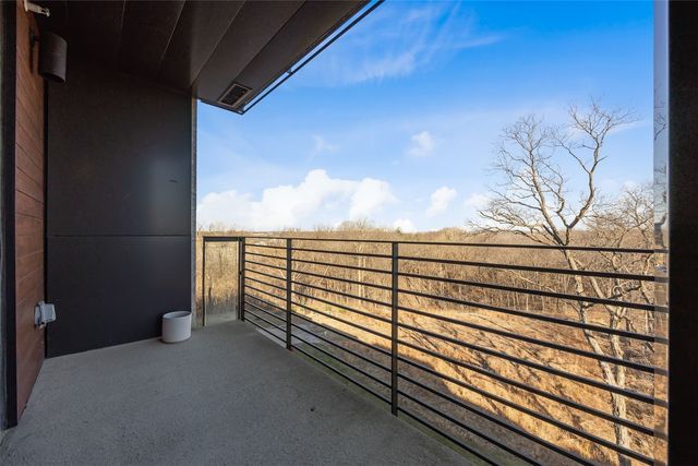 1 University Way 406, Iowa City, IA 52246