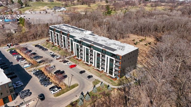 1 University Way 406, Iowa City, IA 52246