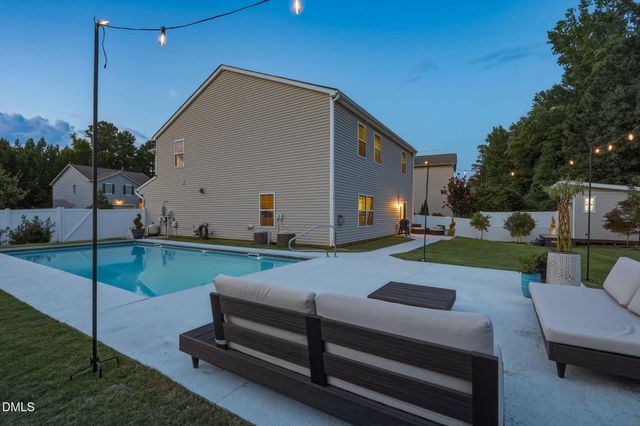 921 Sugar Tree Drive, Mebane, NC 27302