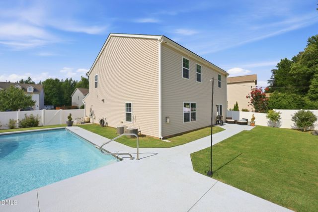 921 Sugar Tree Drive, Mebane, NC 27302