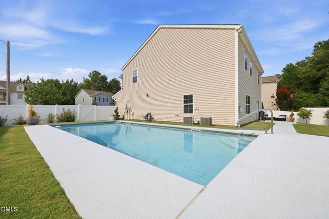 921 Sugar Tree Drive, Mebane, NC 27302